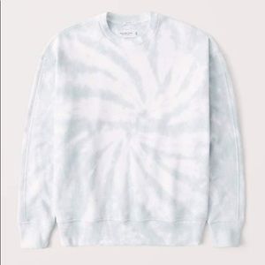 A&F Sweatshirt size XL NWT